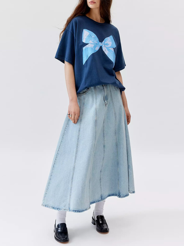 Butterfly T-shirt for women simple style round neck and short sleeves