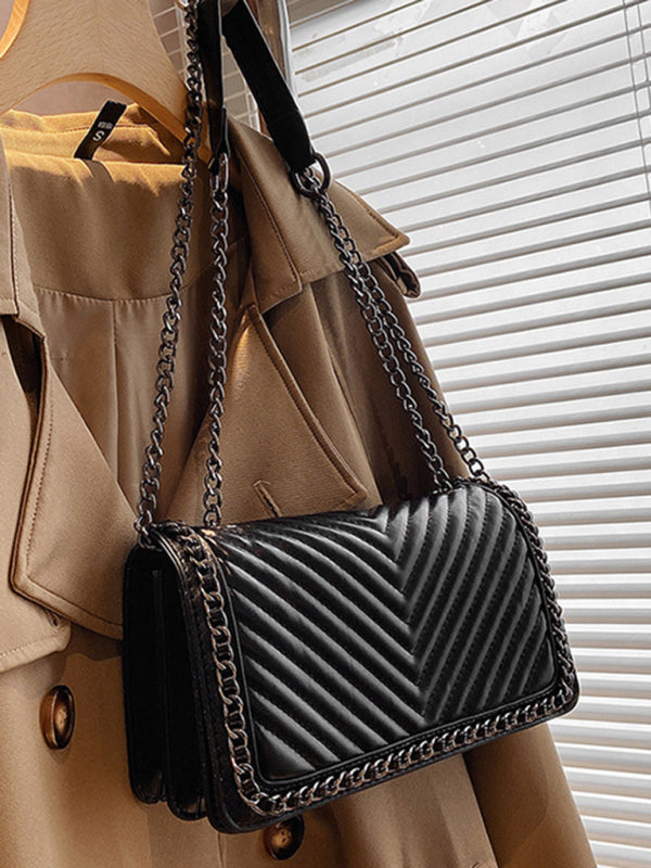 Embroidered thread chain portable small square bag shoulder bag - Black / F