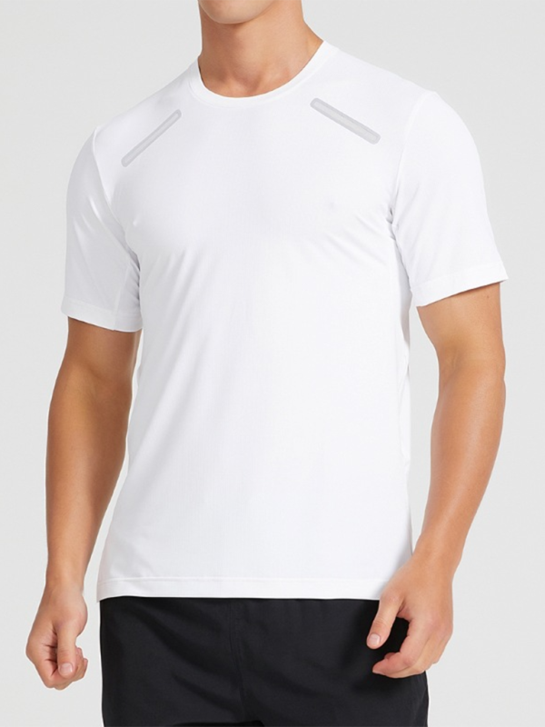 White athletic men’s short-sleeved T-shirt for outdoor fitness and breathable stretch wear