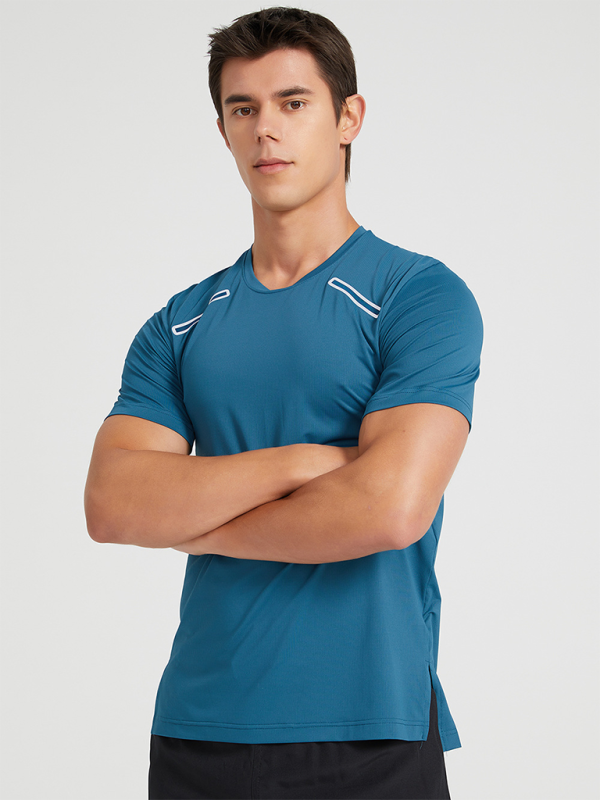 Blue athletic men’s T-shirt suitable for outdoor fitness and sports activities
