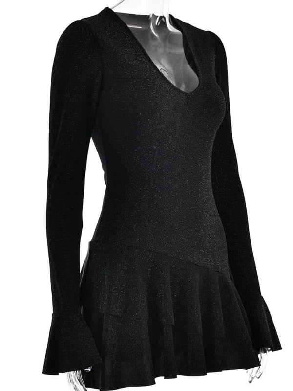 New deep V-neck dress for women fashionable bell sleeves tight and sexy hip-hugging short skirt