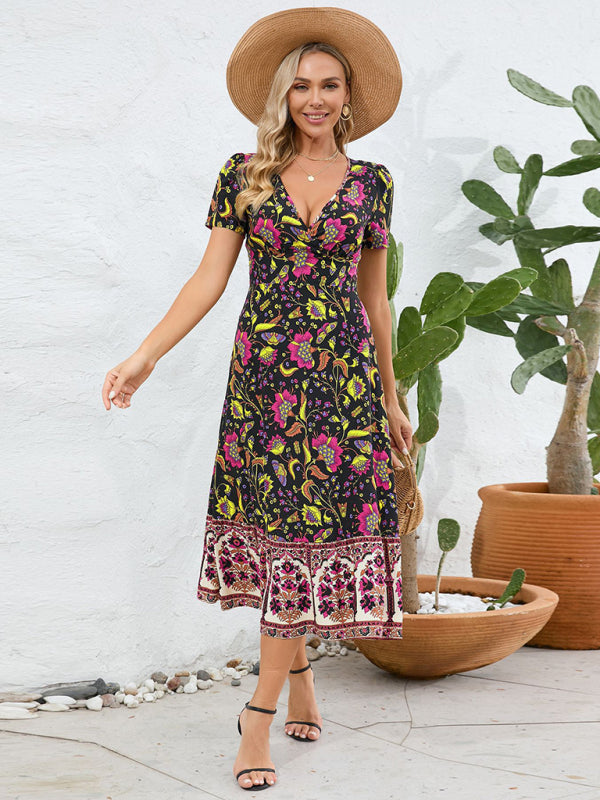 Sexy short-sleeved V-neck dress bohemian beach retro floral skirt - Black / S