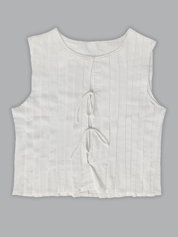 Women’s cotton and linen blouse with straps