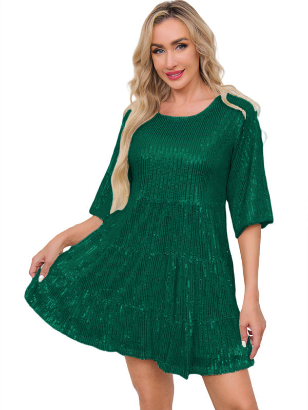 Emerald green pleated dress with short sleeves, perfect for parties and banquets