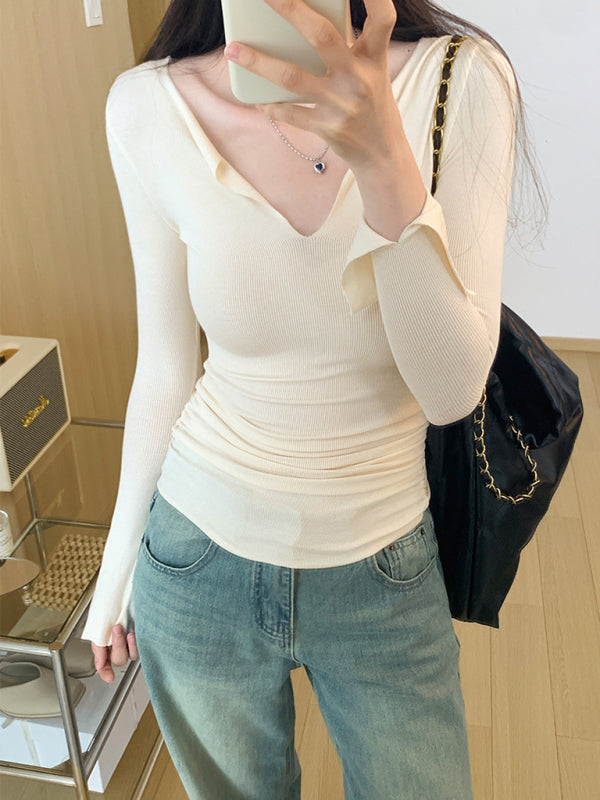 Women’s V-neck bell sleeve slim knitted top - Cracker khaki / S