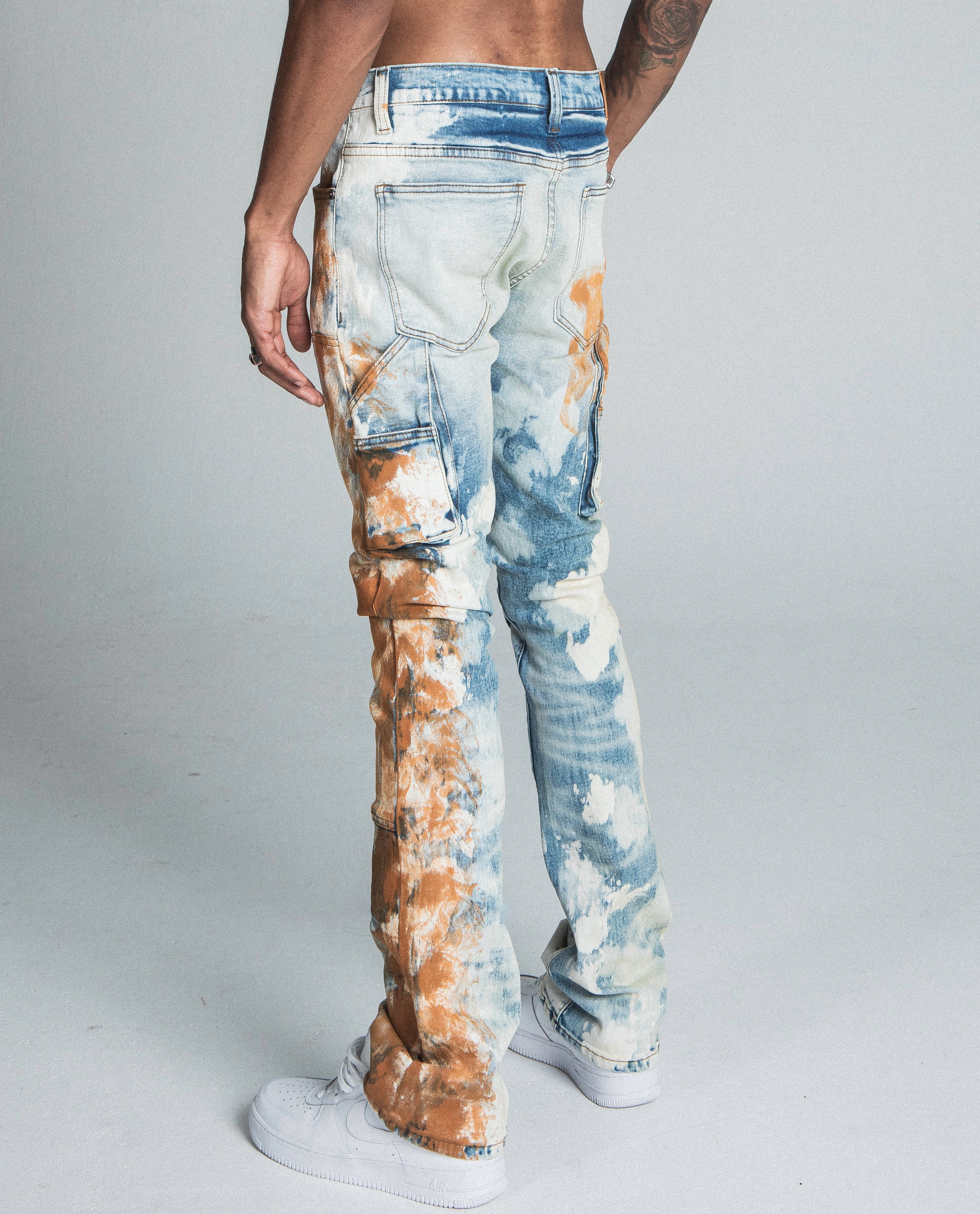 AJ19SK OIL PAINT STACKED JEANS