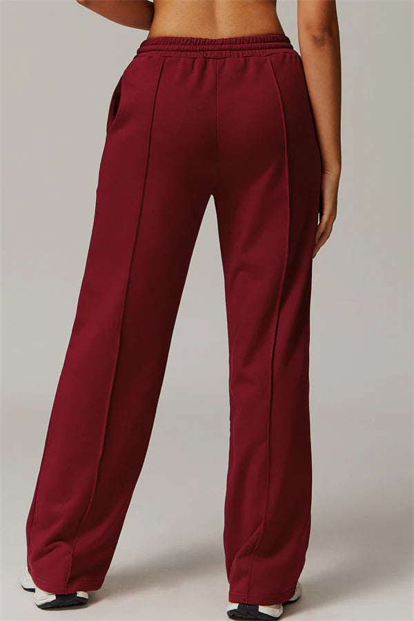 The Motion Crop Top Sweatpants 2-Piece Set