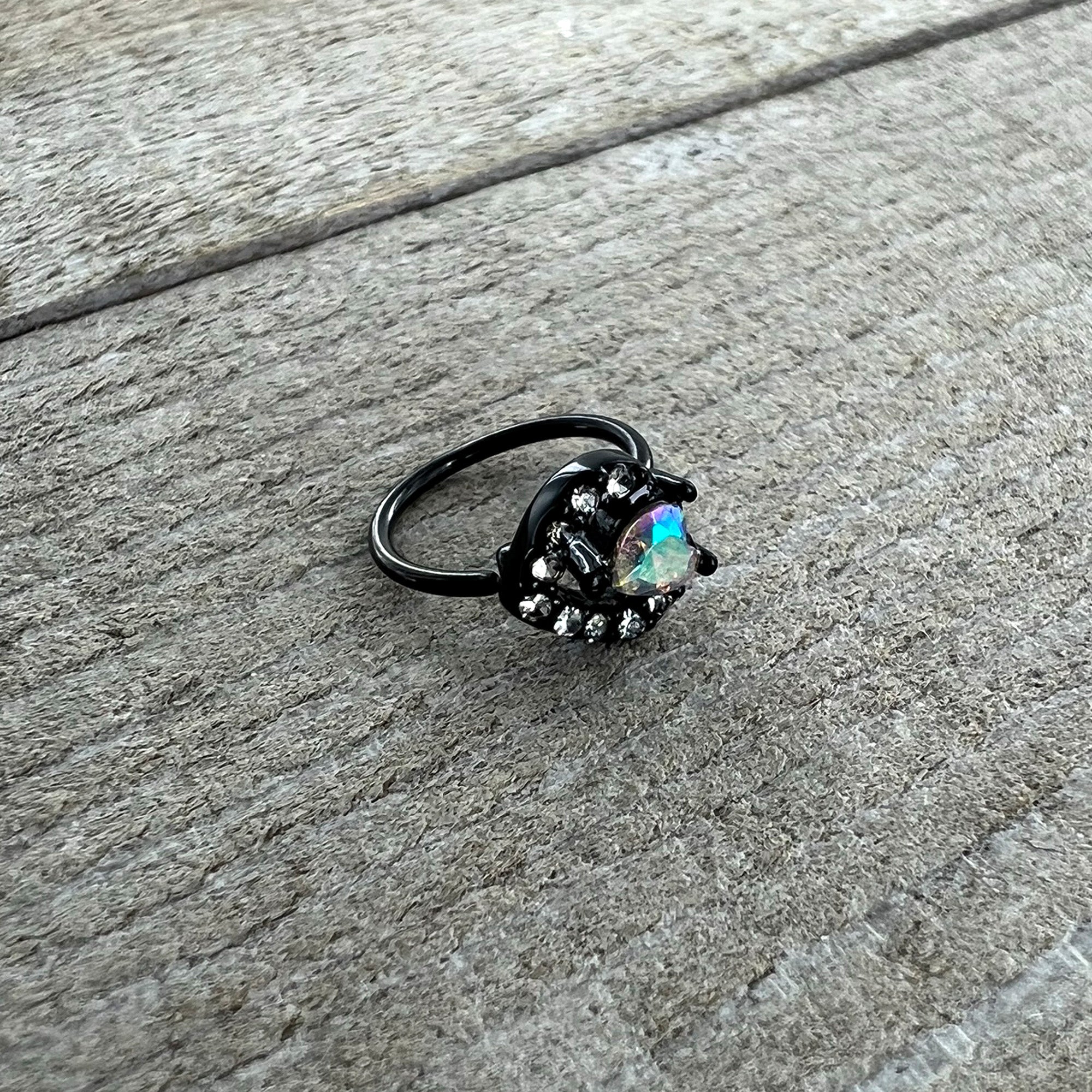 20G 5/16 Aurora Clear Gem Black Rococo Hearts Nose Hoop