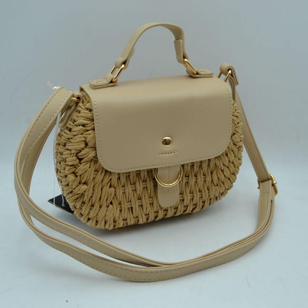Chic Straw Woven Saddle Bag with Flap & Crossbody Strap