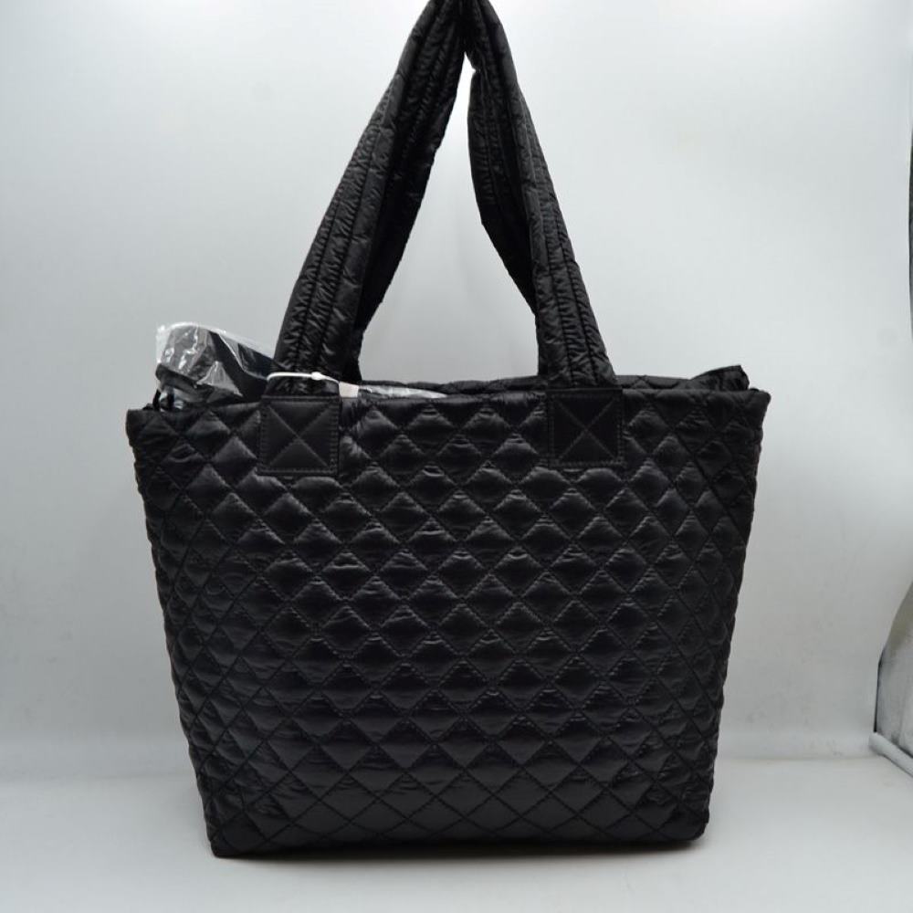 Quilted Tote Bag with Padded Dual Handles