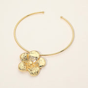 Textured Metal Floral Pendant Choker Necklace