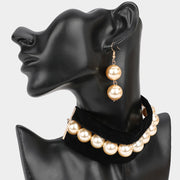 Pearl Beaded Velvet Choker Necklace