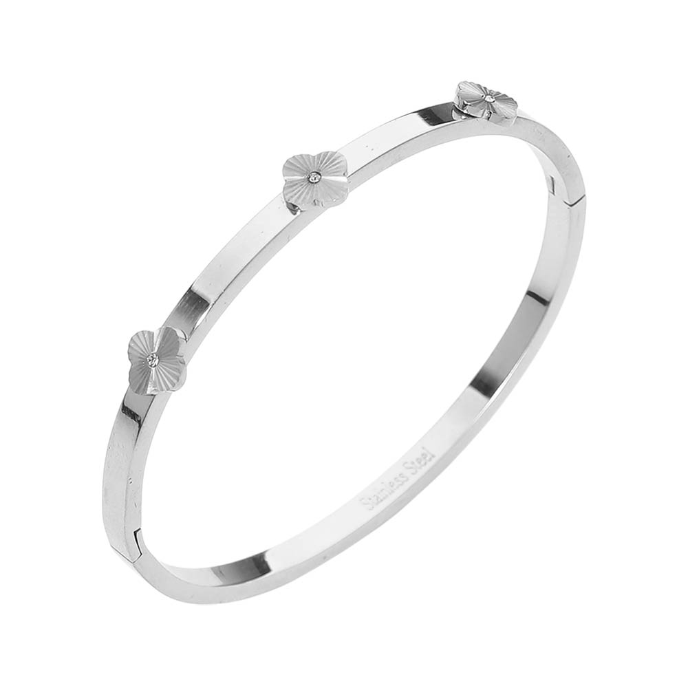Stainless Steel CZ Center Quatrefoil Station Hinged Bangle Bracelet