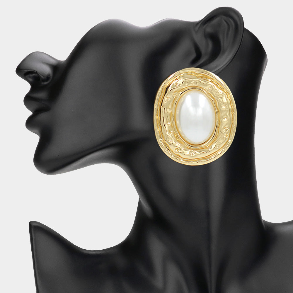 Oversized Oval Pearl Accented Hammered Metal Plate Earrings