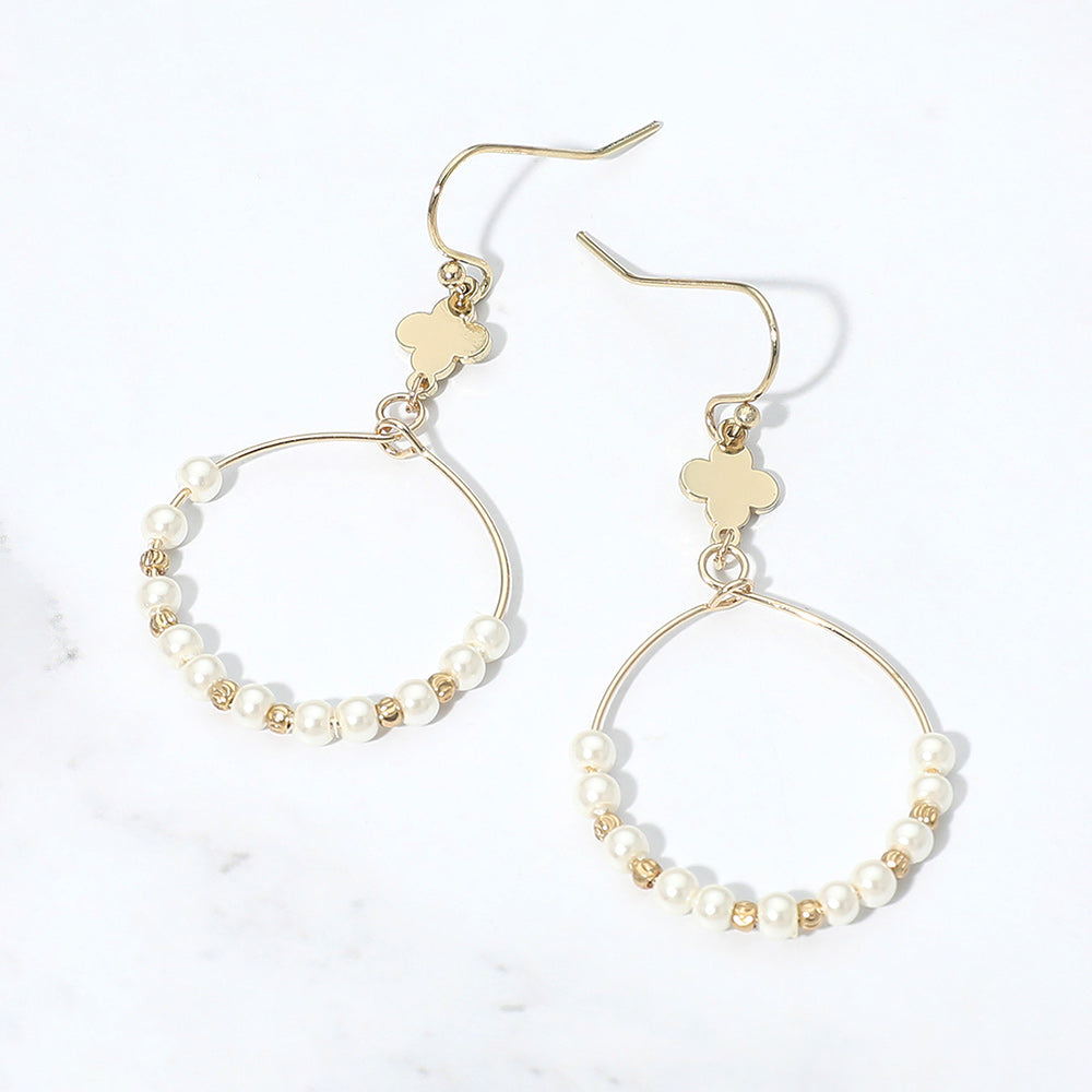 Quatrefoil Accent Pearl Beaded Hoop Link Drop Earrings