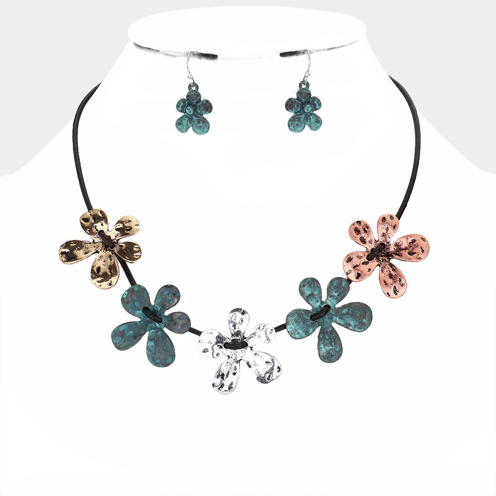 Metal Flower Cord Necklace