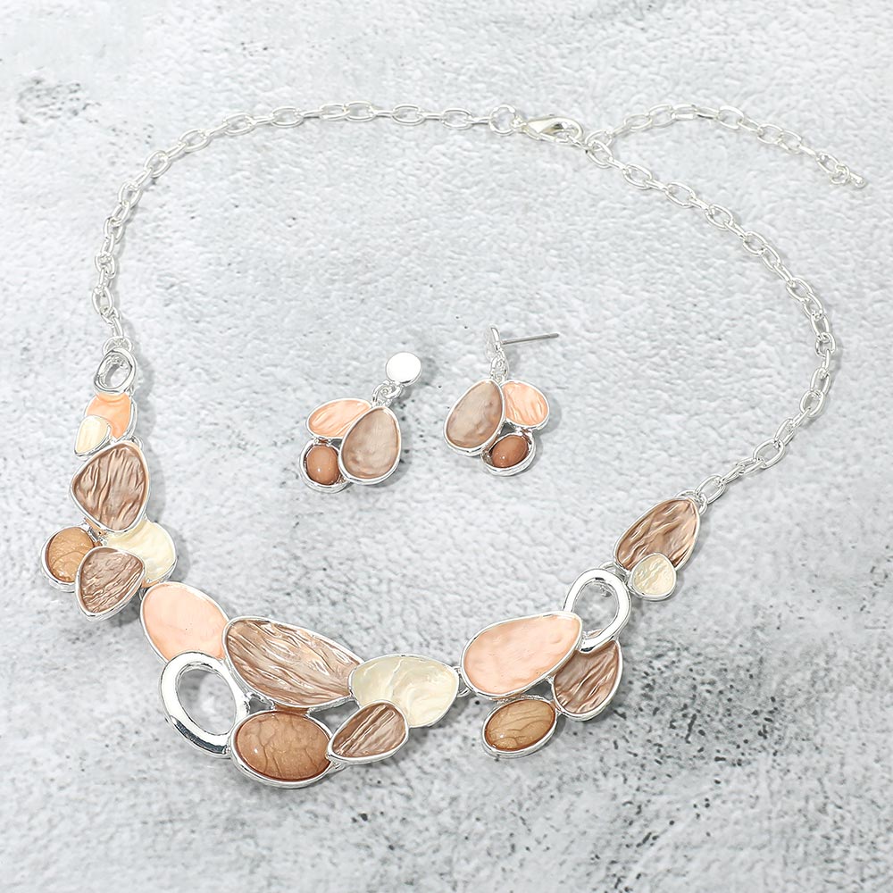 Organic Shape Link Statement Necklace