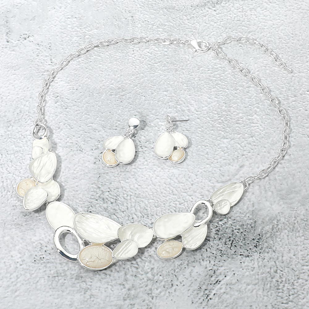 Organic Shape Link Statement Necklace
