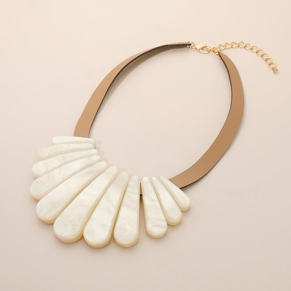 Resin Long Teardrop Plate Faux Leather Statement Necklace