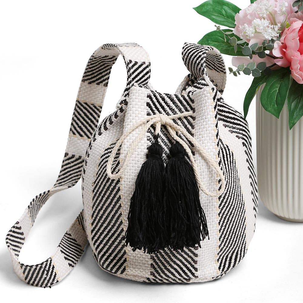 Boho Tassel Bucket Shoulder Bag / Crossbody Bag