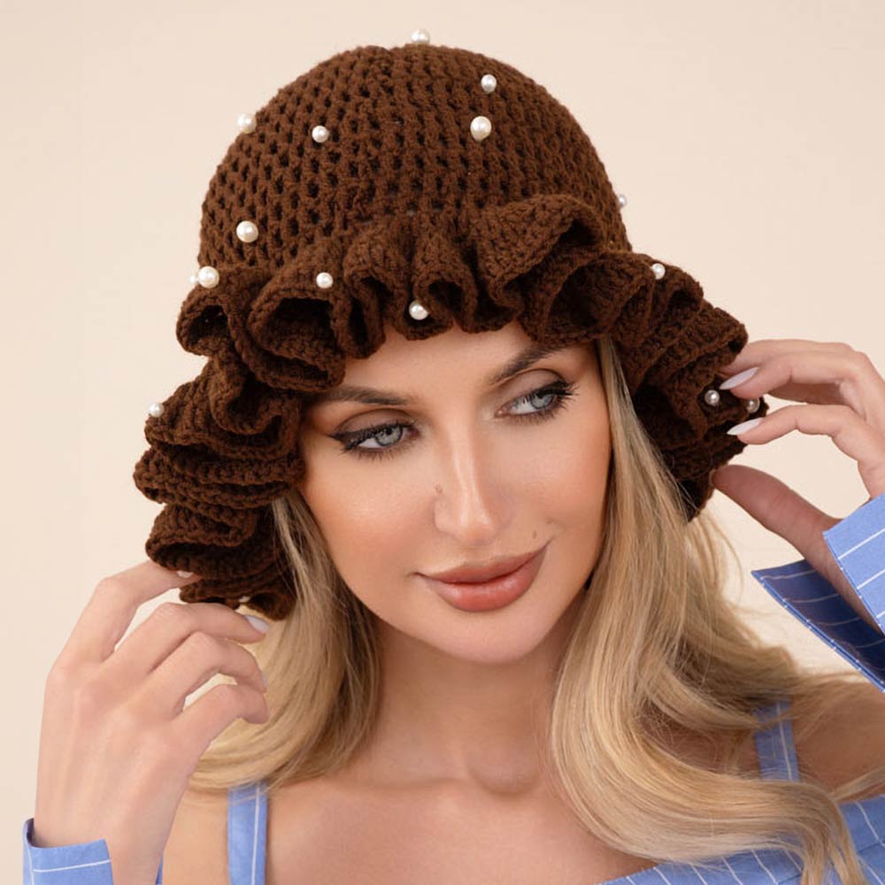 Women's Pearl Embellished Chunky Crochet Bucket Hat