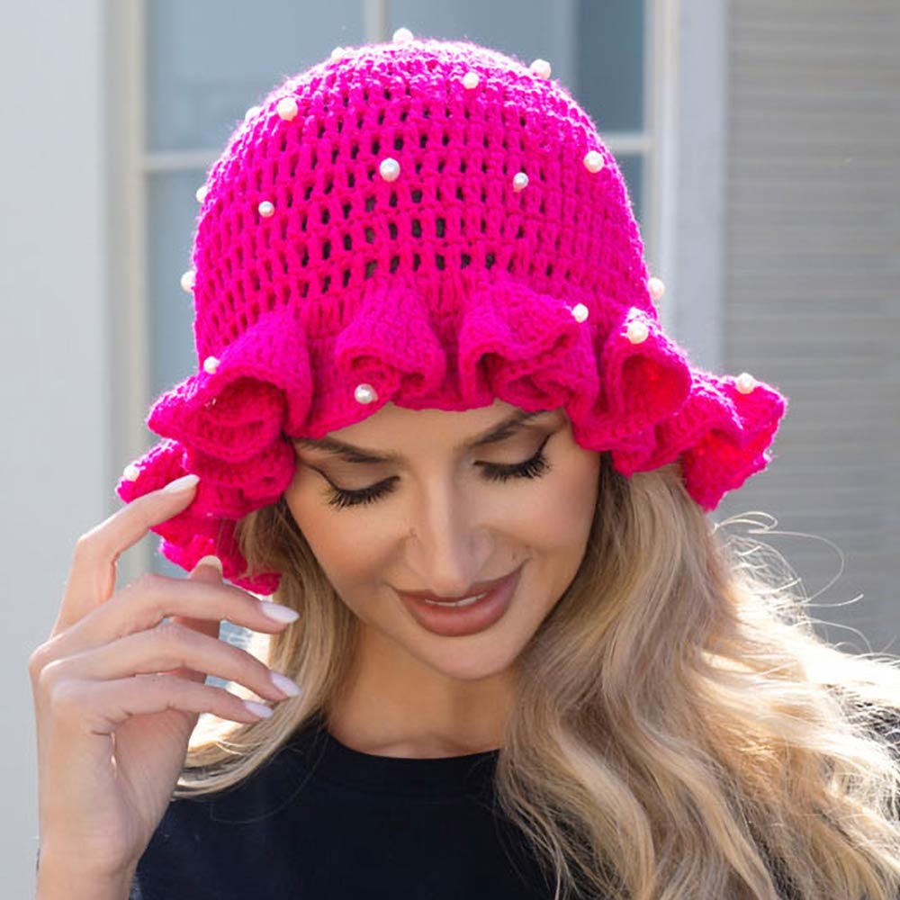 Women's Pearl Embellished Chunky Crochet Bucket Hat