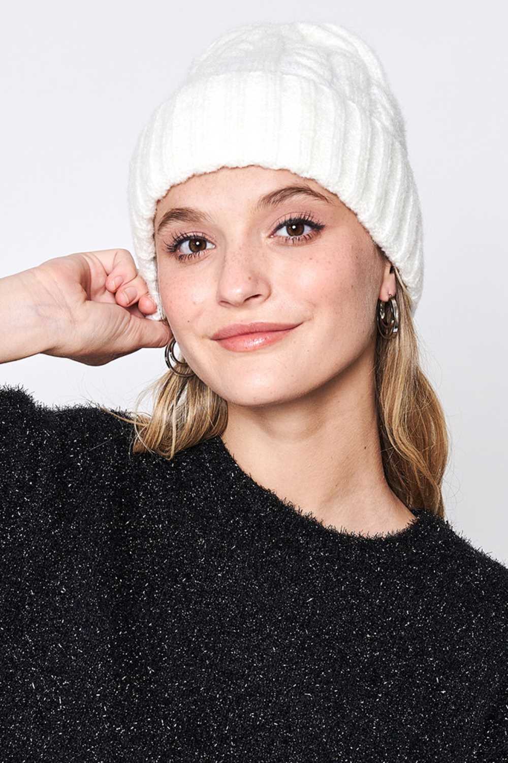 Solid Cable Knit Beanie
