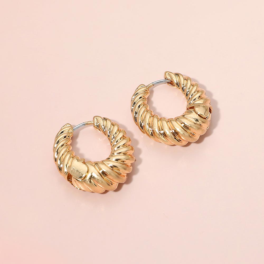 Ribbed Metal Huggie Hoop Earrings