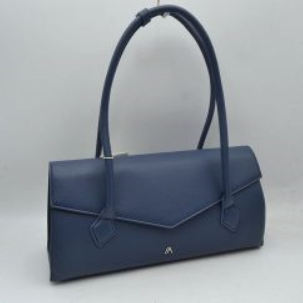 Minimalist Structured Shoulder Bag with Envelope Flap