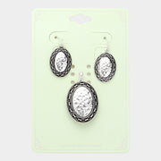Embossed Antique Metal Oval Pendant Set