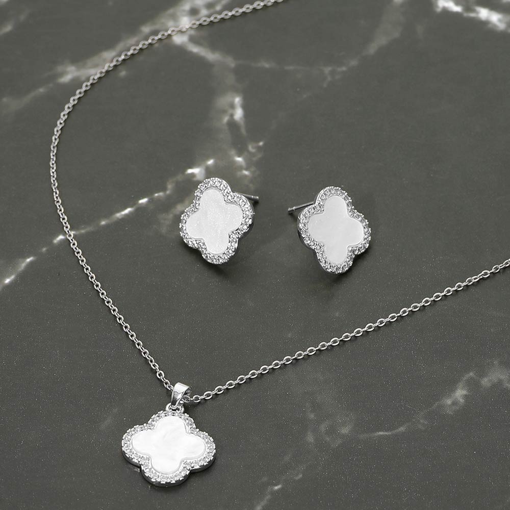 Stainless Steel Stone Rim Quatrefoil Pendant Necklace