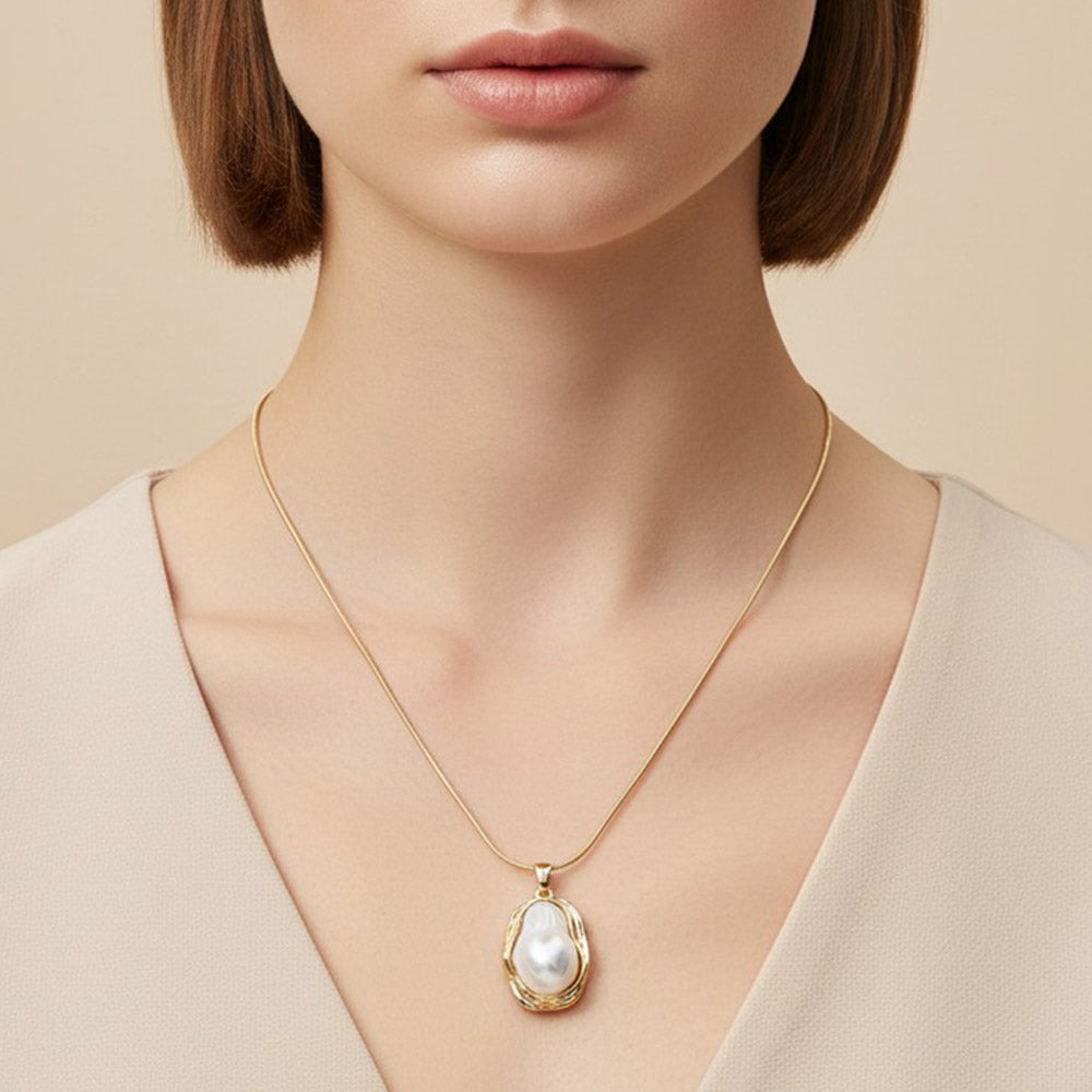 Pearl Pendant Necklace