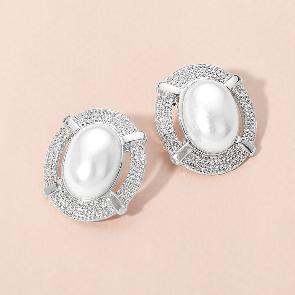 Textured Frame Oval Pearl Stud Earrings