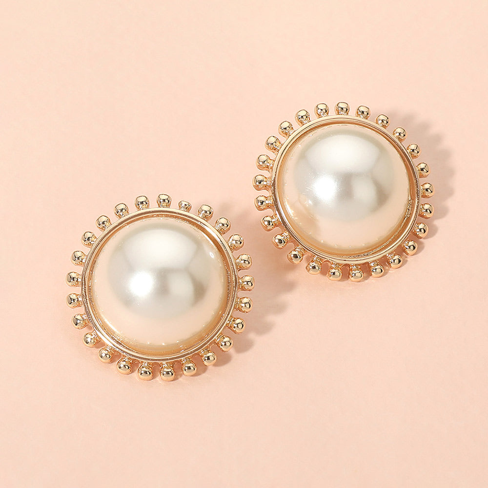 Beaded Frame Classic Pearl Stud Earrings