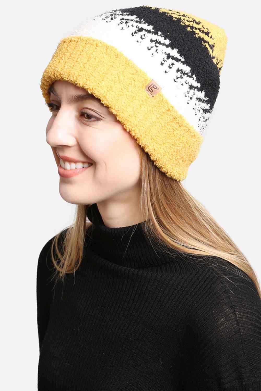 MIXED KNIT BEANIE