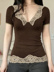 Lace-Trimmed Retro Color-Blocking Short Sleeve