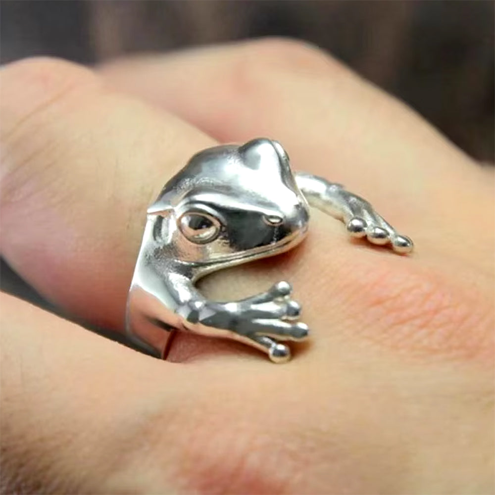 ADJUSTABLE GREEN FROG RING