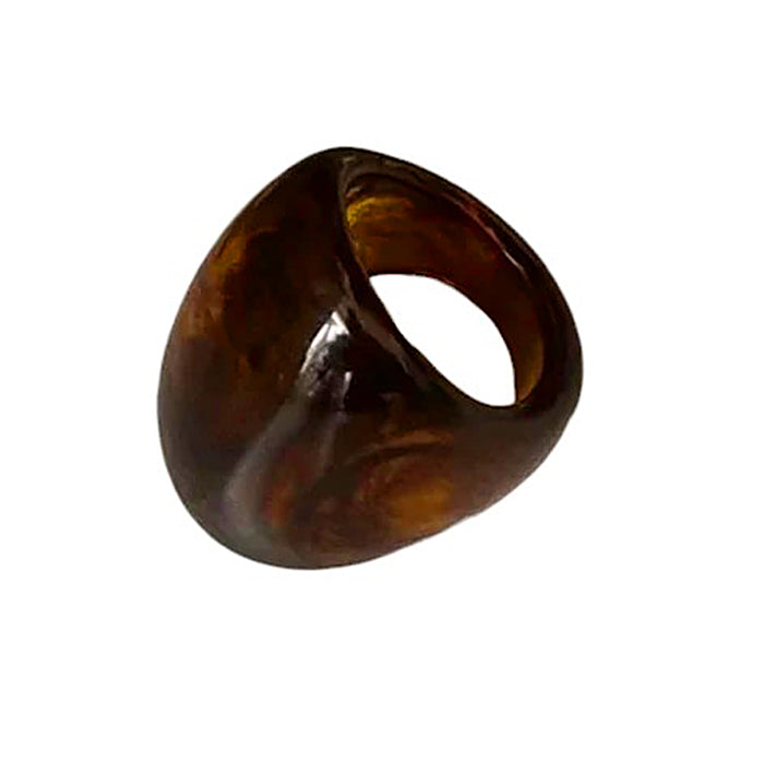 AMBER-BROWN RESIN STATEMENT RING