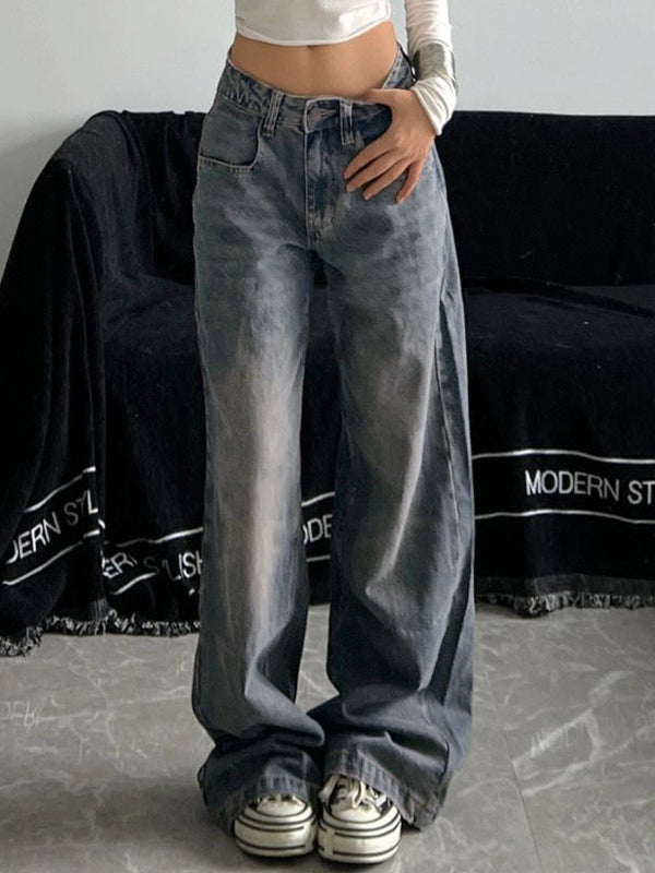 BAGGY BLUE JEANS WITH DISTRESSED BOYFRIEND STYLE AND TRENDY WASH EFFECT
