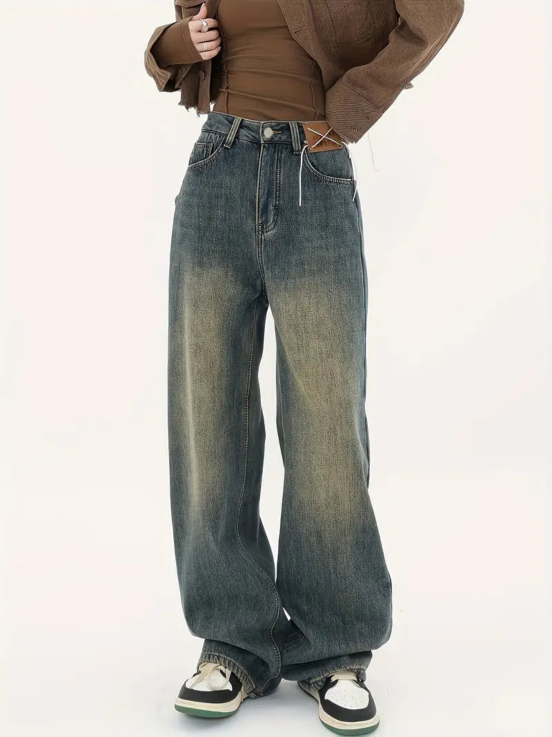 BAGGY BOYFRIEND JEANS IN FADED DENIM FOR A RELAXED FIT
