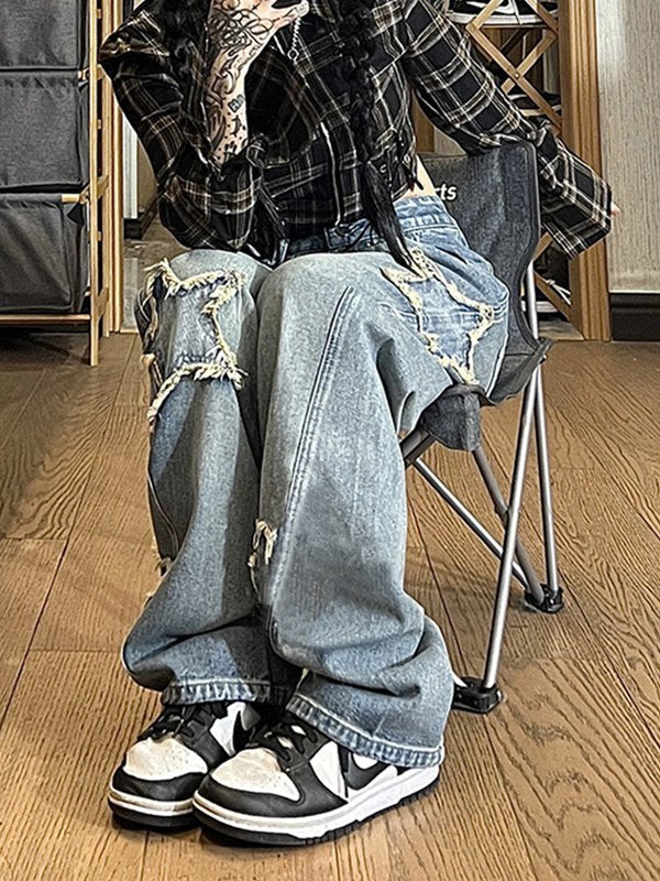 BAGGY STAR-CUTOUT JEANS WITH FRAYED STARS IN LOOSE FIT STYLE