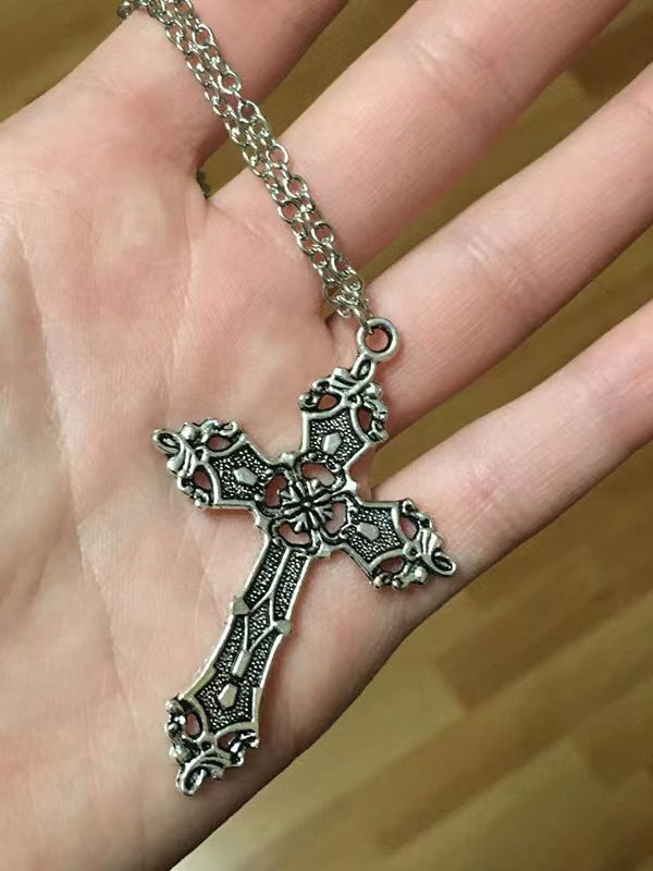 BAROQUE CROSS NECKLACE - SILVER ORNATE CROSS PENDANT DESIGN