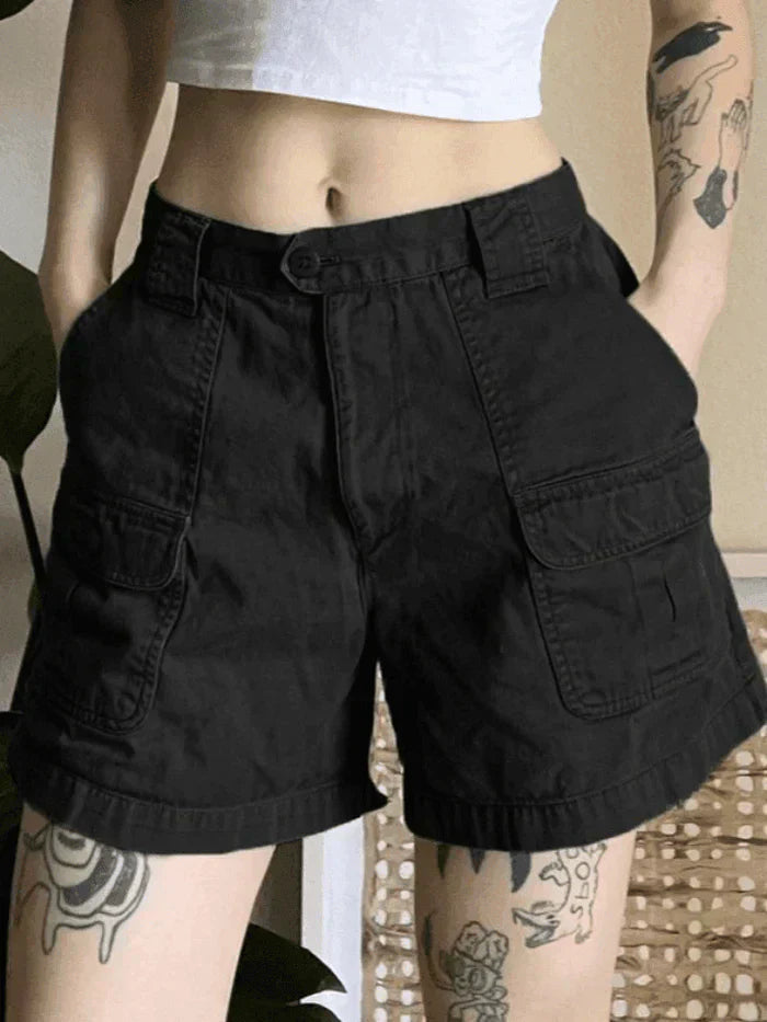 BLACK CARGO SHORTS FOR CASUAL SUMMER WEAR