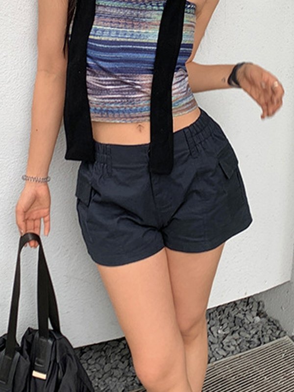 BLACK CARGO SHORTS FOR WOMEN’S CASUAL WEAR