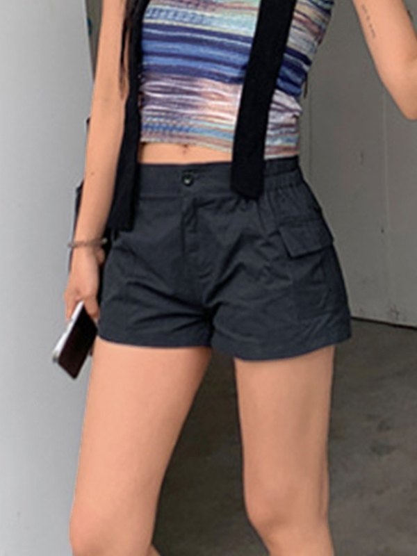 BLACK CARGO SHORTS FOR WOMEN’S CASUAL WEAR