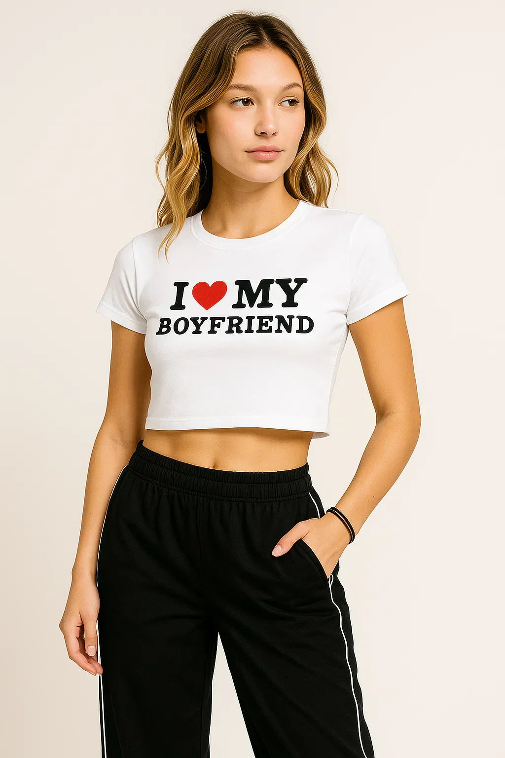 BLACK CROP TOP AND PANTS OUTFIT