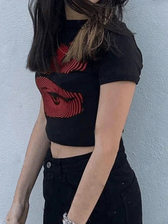 BLACK CROP TOP WITH RED EYE DESIGN - Y2K EYE PRINT GRAPHIC
