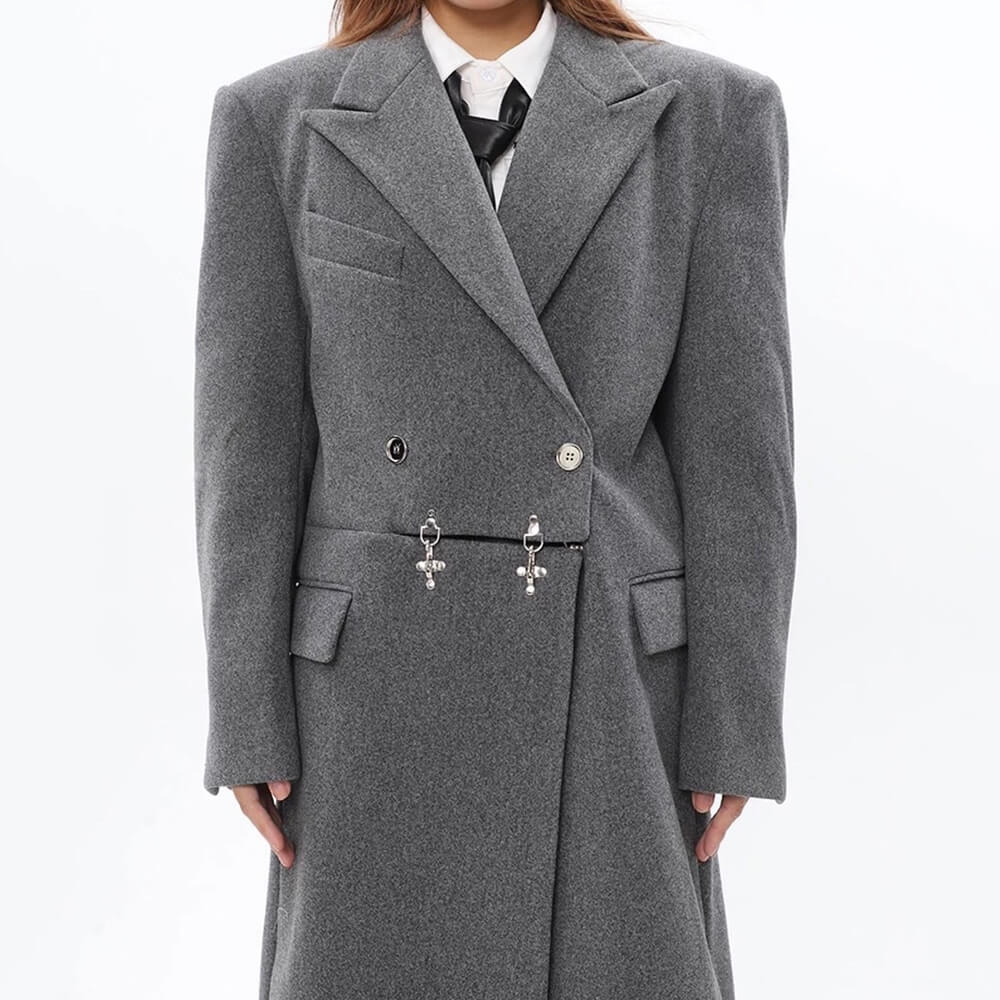 BLACK DOUBLE-BREASTED OVERCOAT MODEL BEHAVIOR LONG COAT
