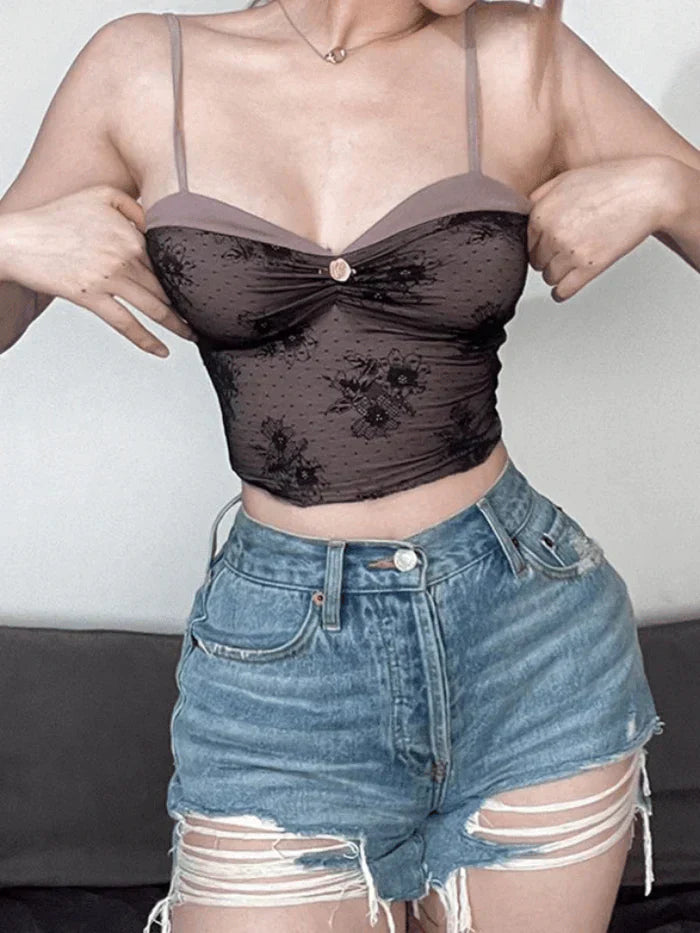 BLACK FLORAL LACE CAMISOLE WITH SLIM FIT AND SWEETHEART NECKLINE