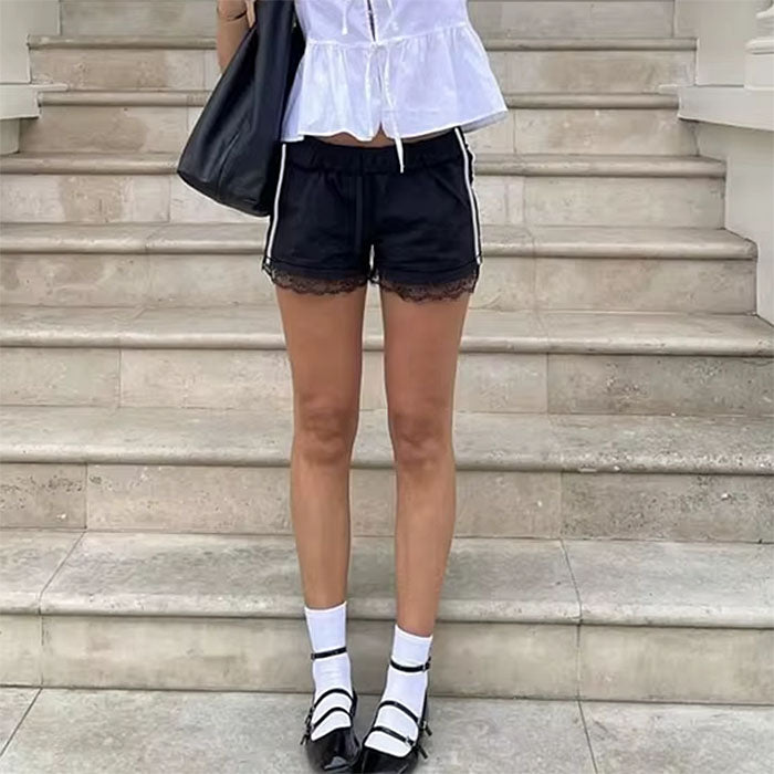 BLACK LACE SHORTS MODERN ELEGANCE